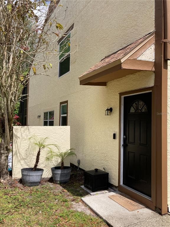 4007 HUXFORD COURT