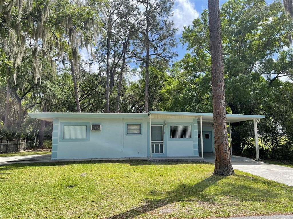 1405 W GRANFIELD AVENUE PLANT CITY, FL 33563