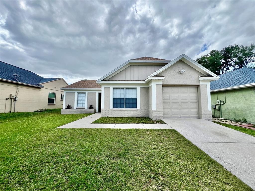 326 LAXTON LANE VALRICO, FL 33594