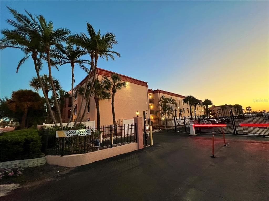 8911 BLIND PASS ROAD UNIT 308 ST PETE BEACH, FL 33706
