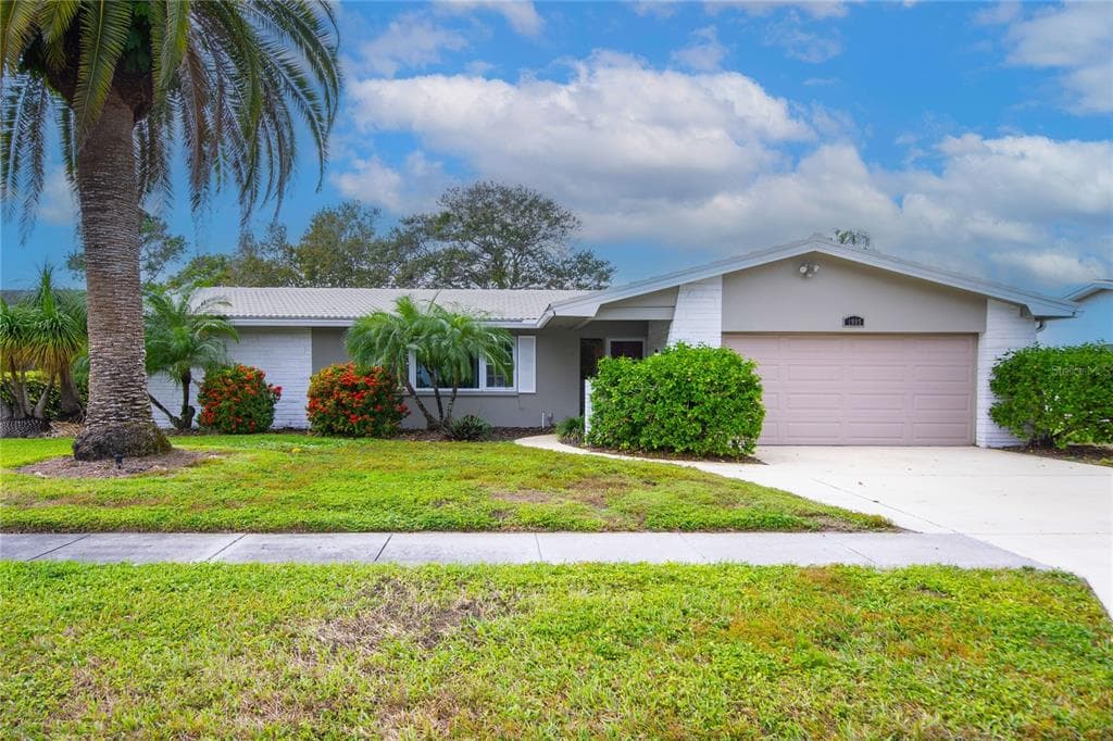 1905 SANDPIPER DRIVE