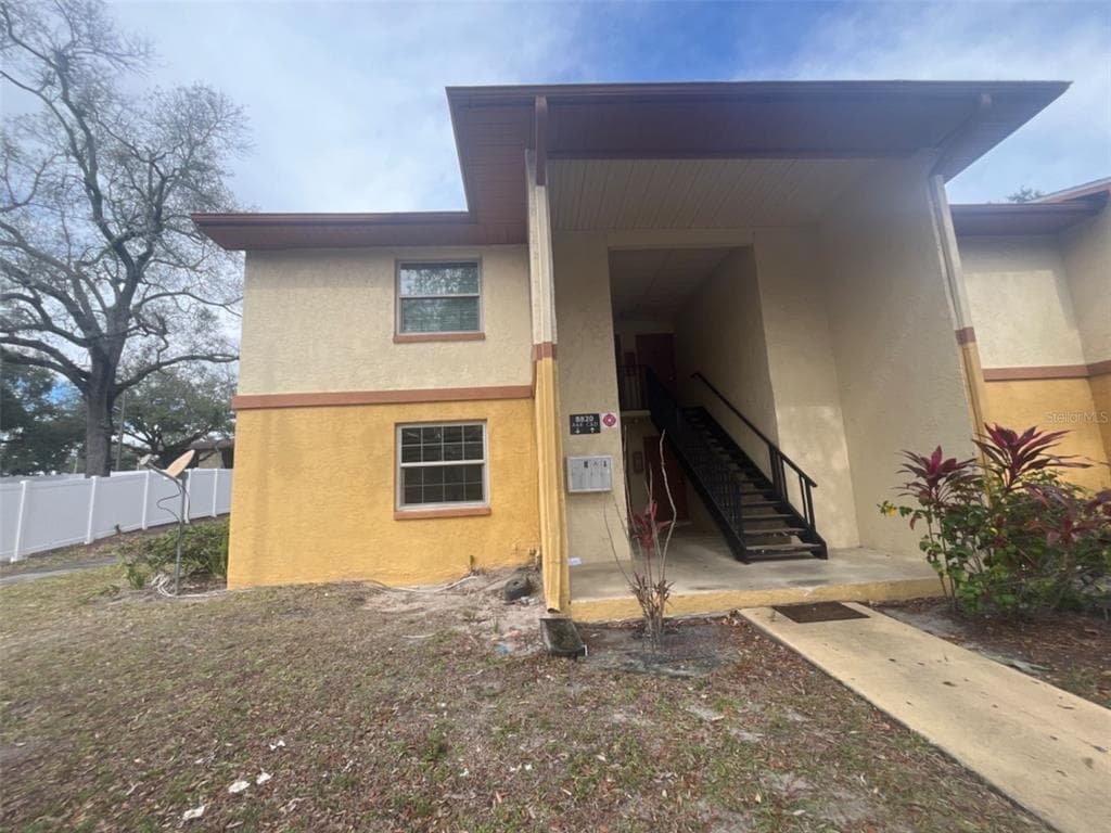 8820 CRESTVIEW DRIVE UNIT A TAMPA, FL 33604
