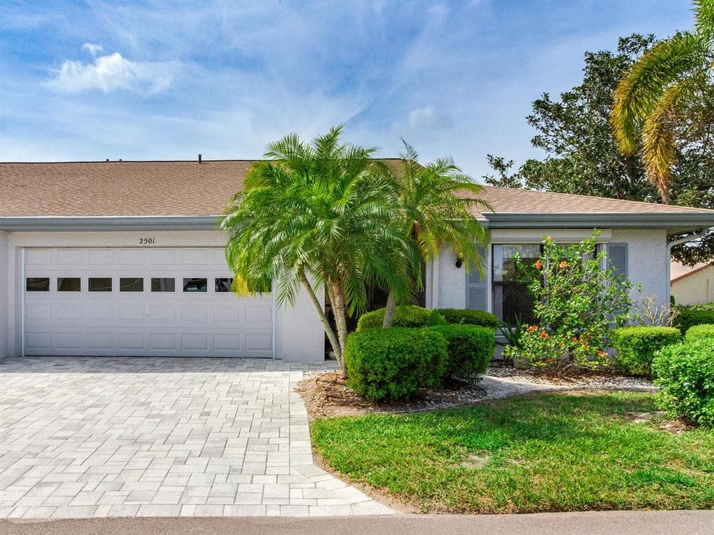 2501 LONIGAN PLACE SUN CITY CENTER, FL 33573