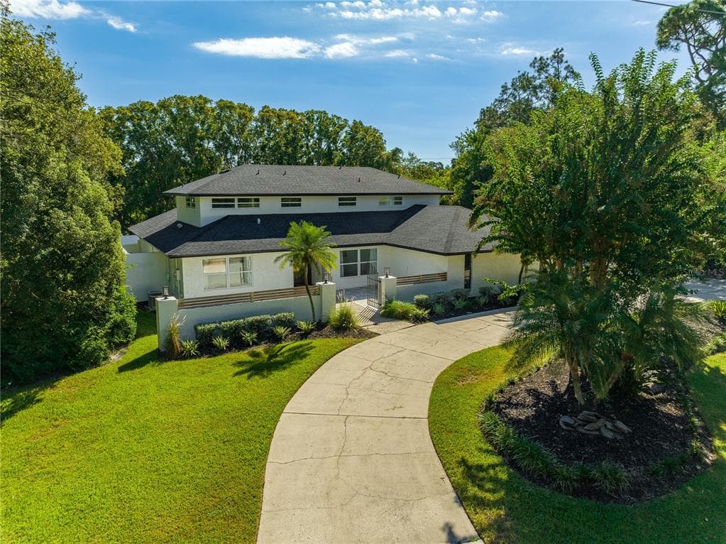 2251 PADDOCK CIRCLE DUNEDIN, FL 34698