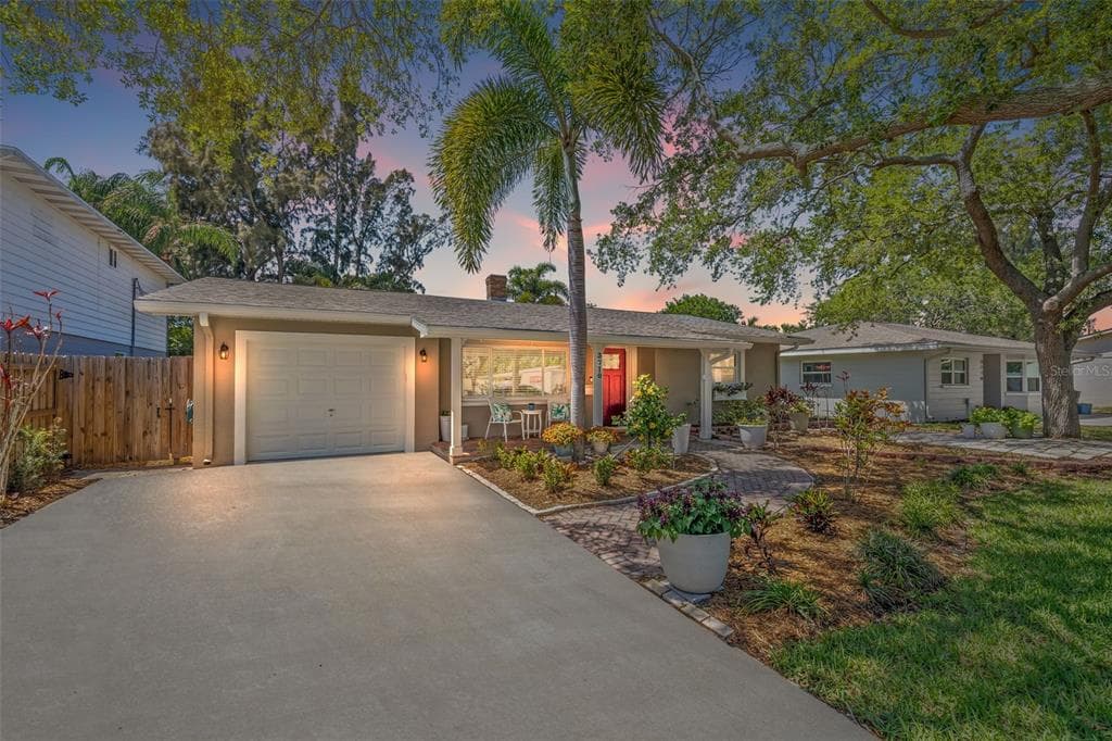 3710 ALABAMA AVENUE NE ST PETERSBURG, FL 33703