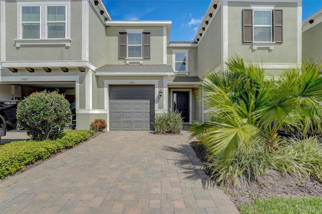 3305 PAINTED BLOSSOM COURT LUTZ, FL 33548