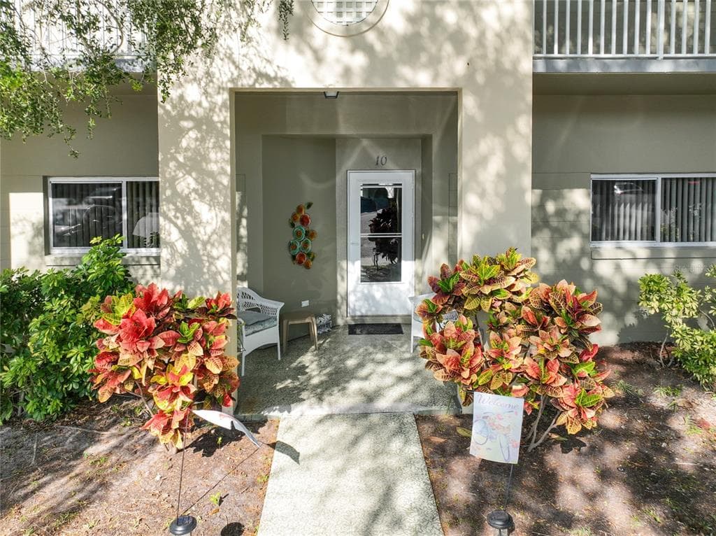 2296 MONACO LANE UNIT 10 CLEARWATER, FL 33763