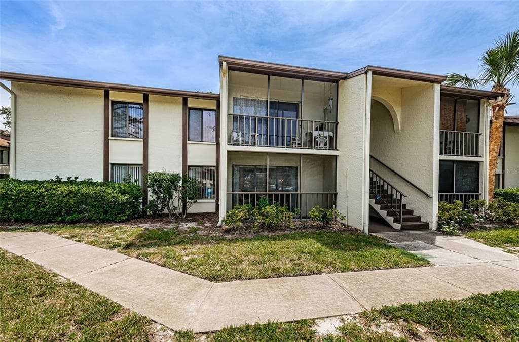 2687 PINE RIDGE WAY S UNIT G1 PALM HARBOR, FL 34684