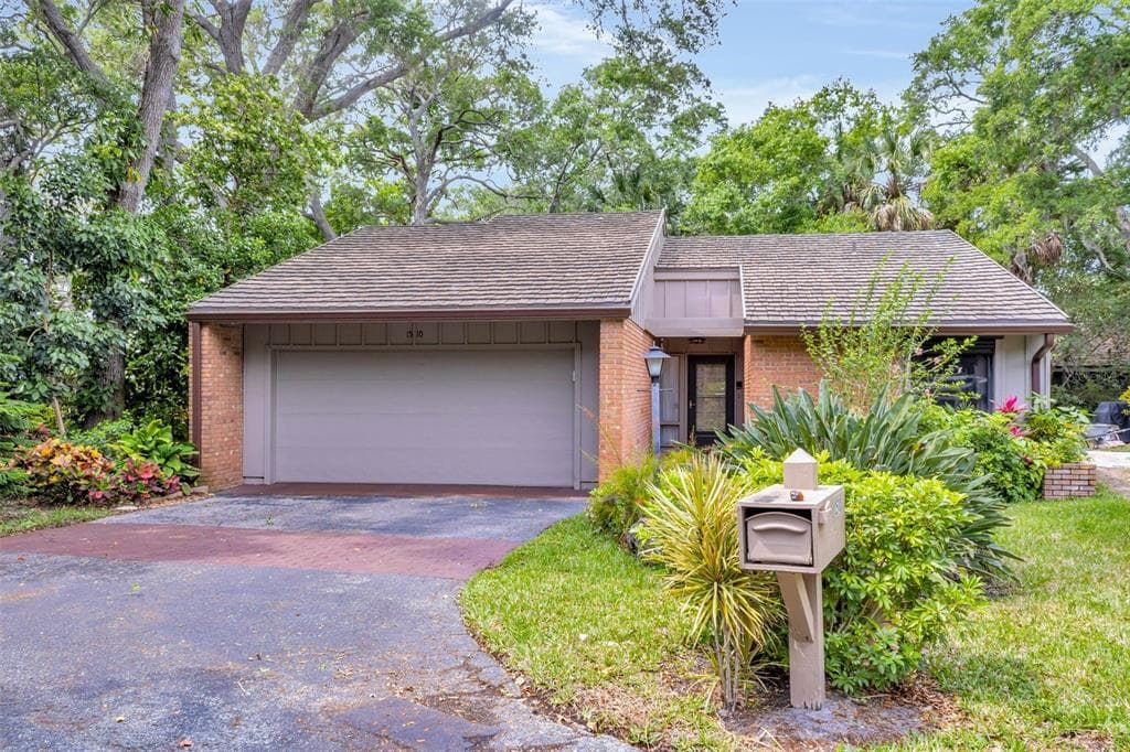 1510 BLUE OAK LANE BRADENTON, FL 34209