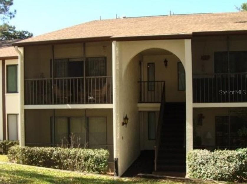 1724 PINE RIDGE WAY W UNIT A1 PALM HARBOR, FL 34684