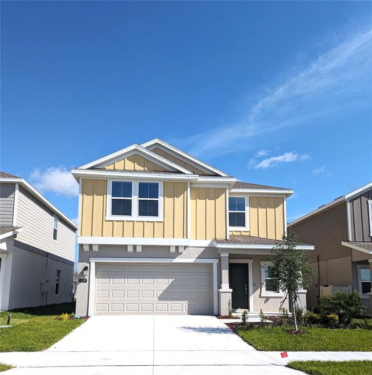 1009 HOLDEN WAY EAGLE LAKE, FL 33839