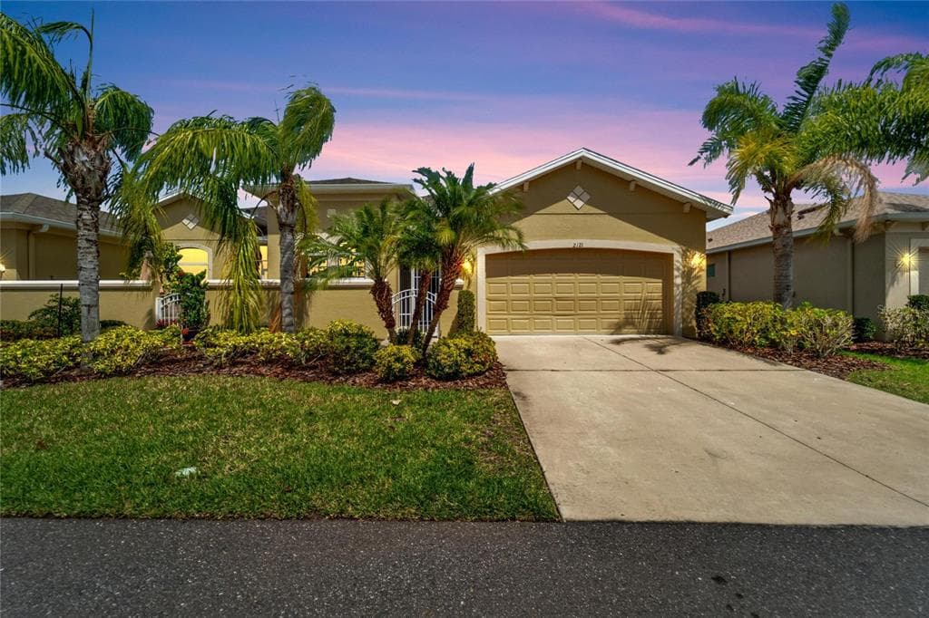 2121 SIFIELD GREENS WAY UNIT 64 SUN CITY CENTER, FL 33573