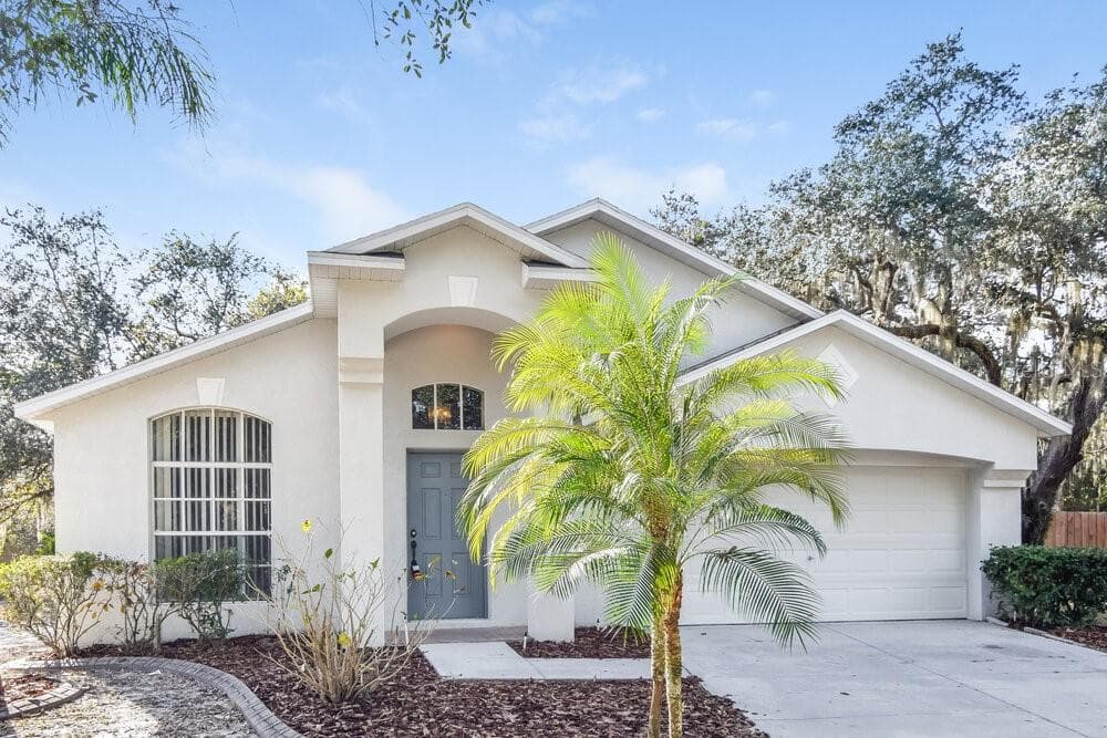 610 SUNSET BEACH COURT VALRICO, FL 33594