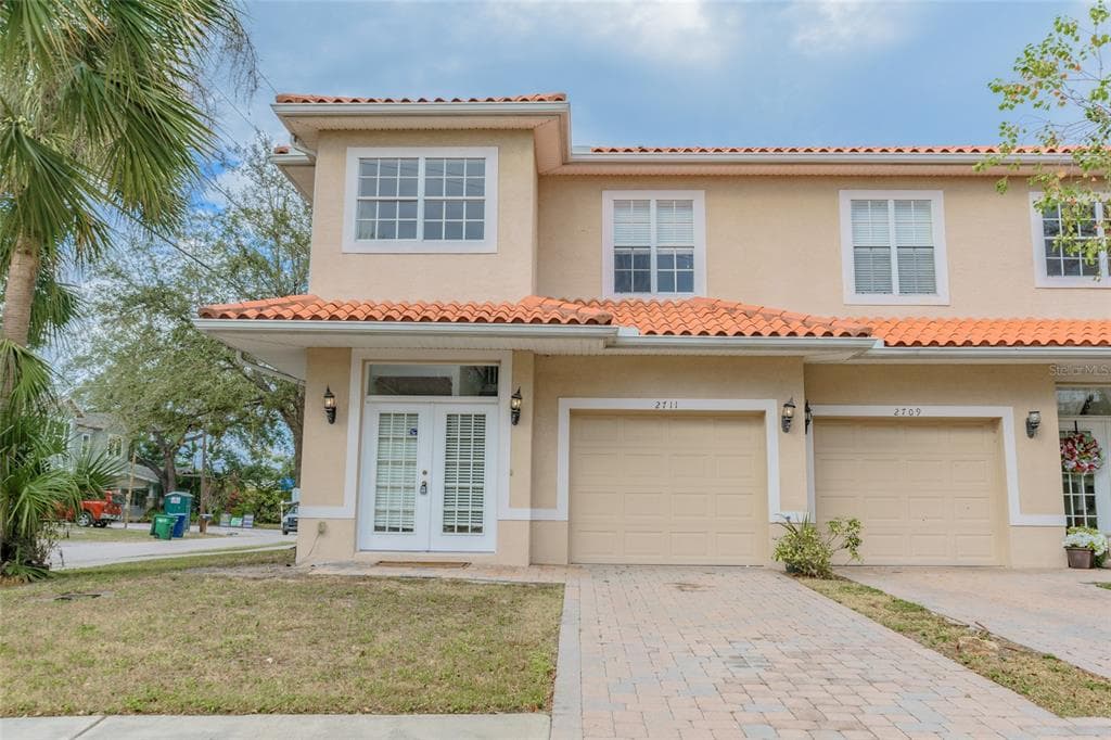2711 W CLEVELAND STREET TAMPA, FL 33609