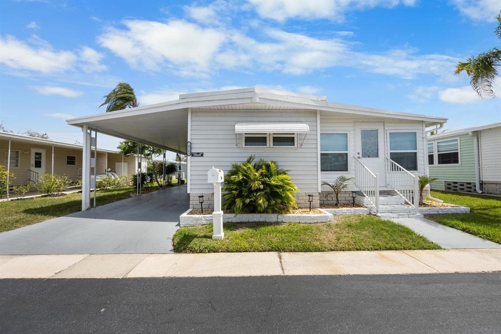 10383 S LAKE DRIVE UNIT 246 LARGO, FL 33773