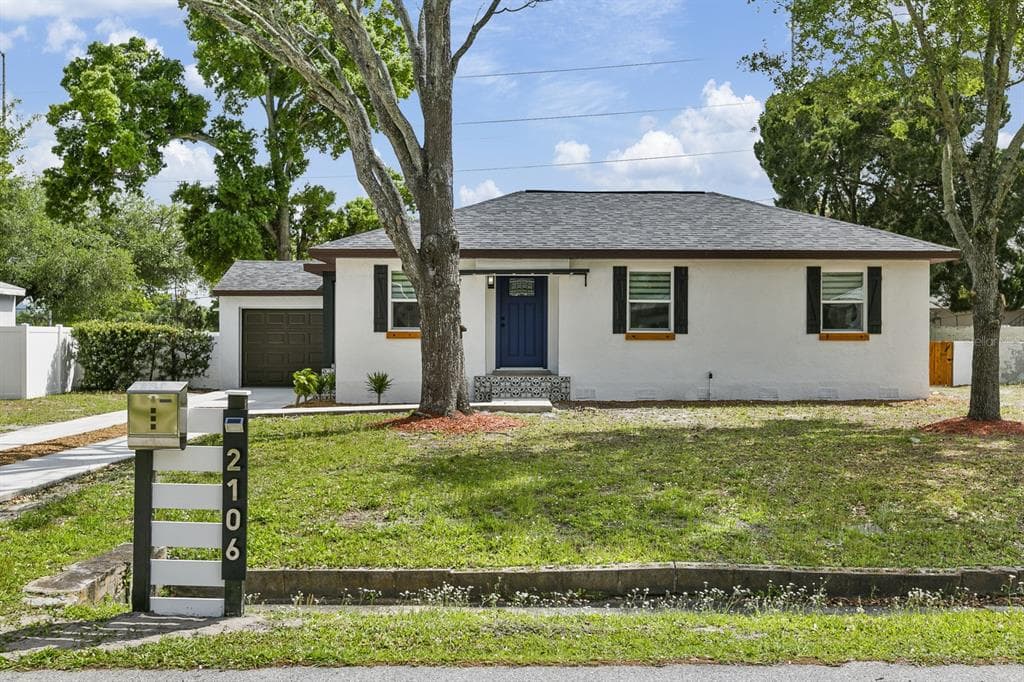 2106 W FERRIS AVENUE TAMPA, FL 33603