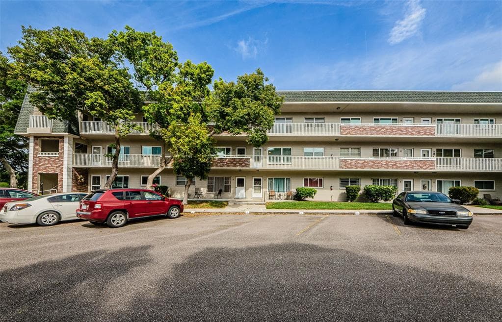 2426 PERSIAN DRIVE UNIT 30 CLEARWATER, FL 33763