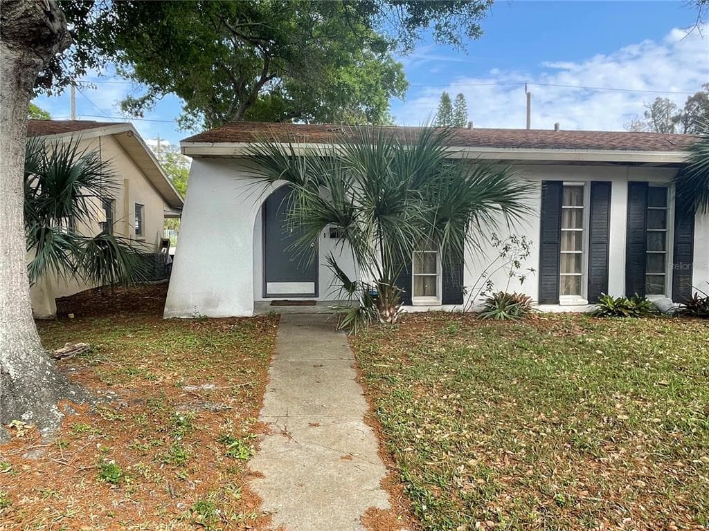1718 53RD STREET S GULFPORT, FL 33707