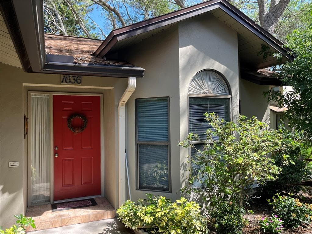1636 HAMILTON COURT DUNEDIN, FL 34698