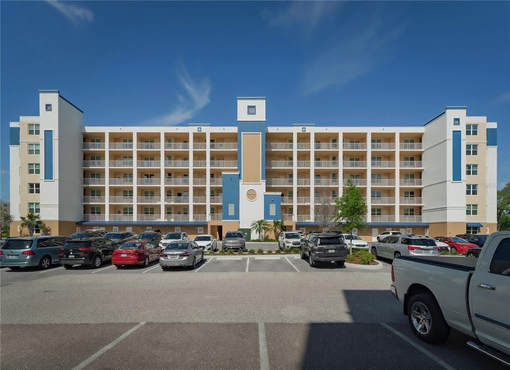 960 STARKEY RD UNIT 10308 LARGO, FL 33771