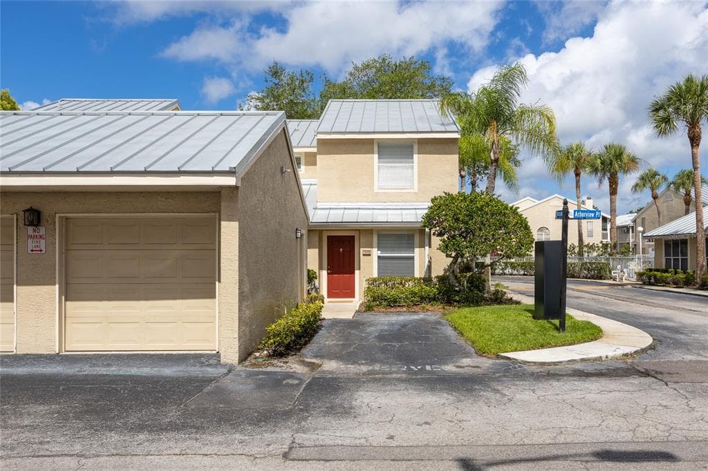 13008 ARBORVIEW PLACE TAMPA, FL 33618