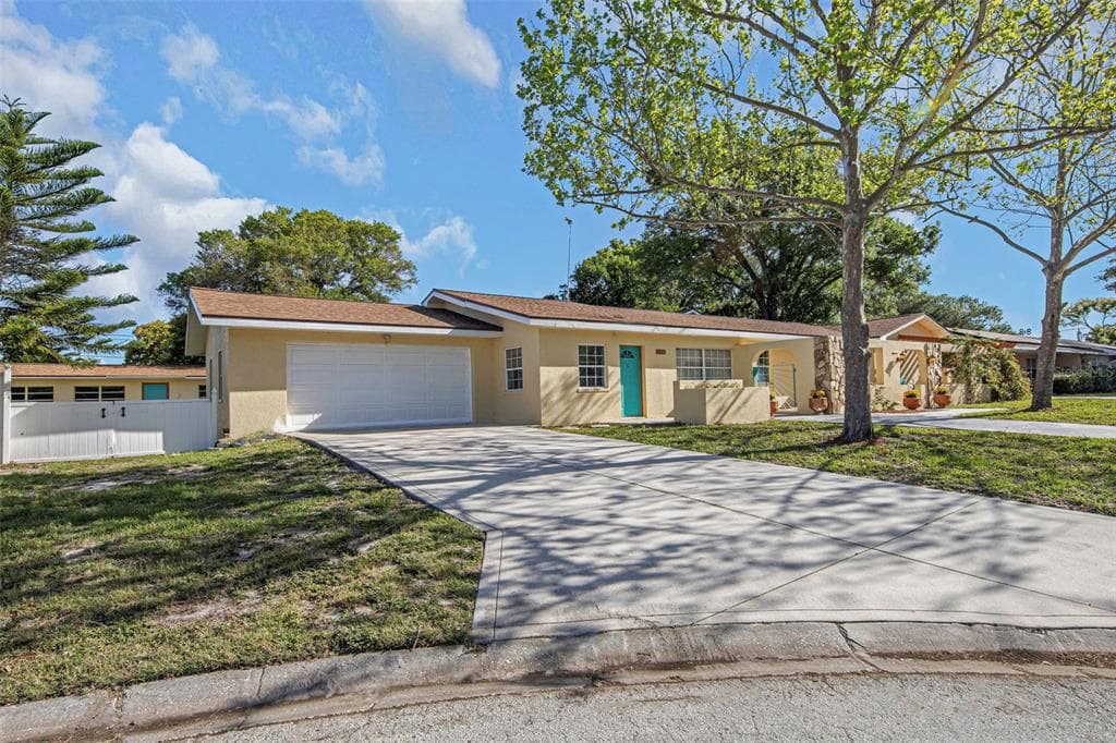 950 ORANGEVIEW DRIVE LARGO, FL 33778