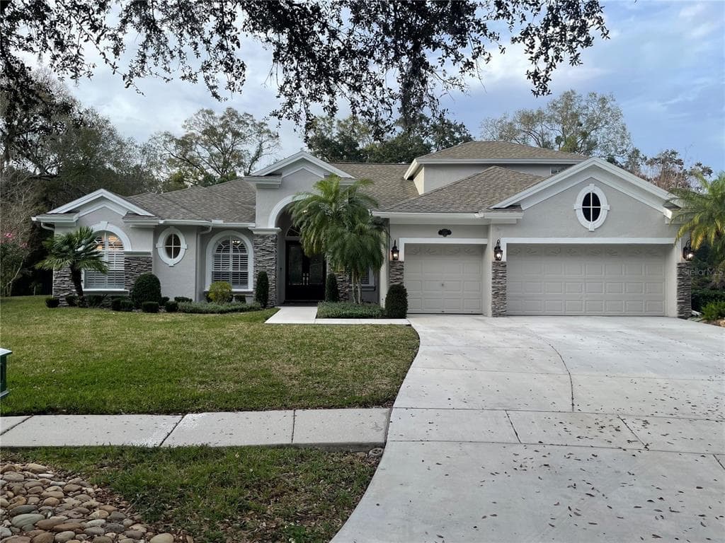 2246 CLIMBING IVY DRIVE TAMPA, FL 33618
