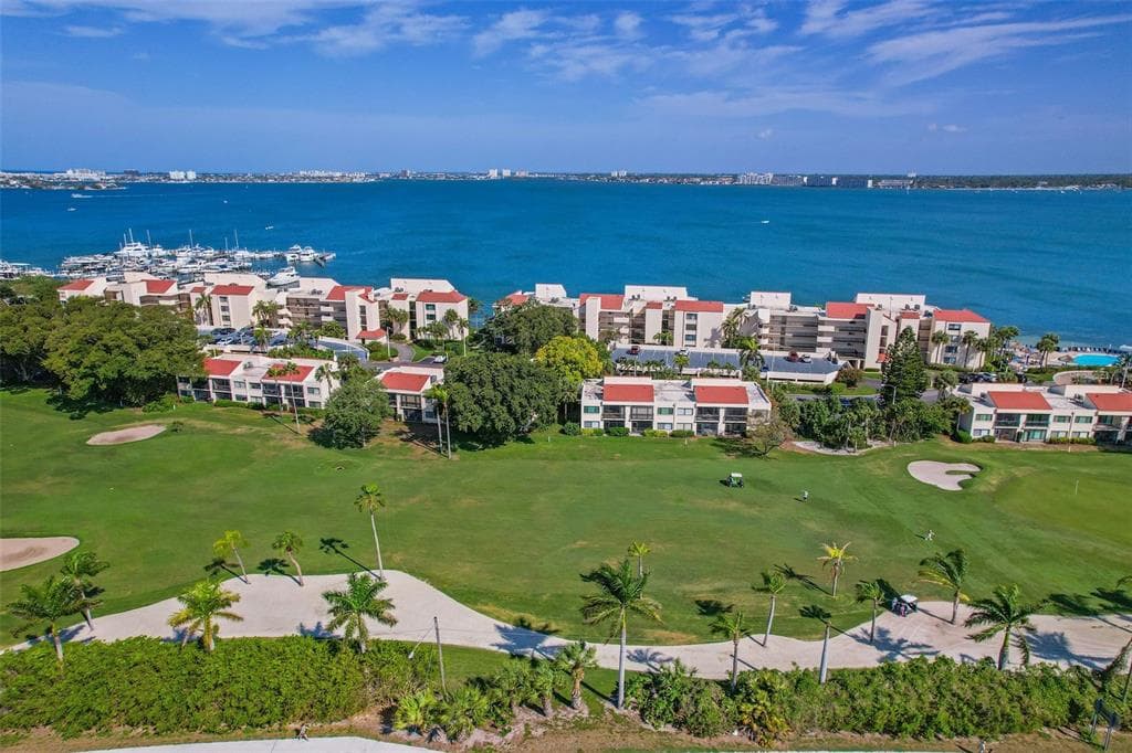 5724 PUERTA DEL SOL BOULEVARD S UNIT 150 ST PETERSBURG, FL 33715