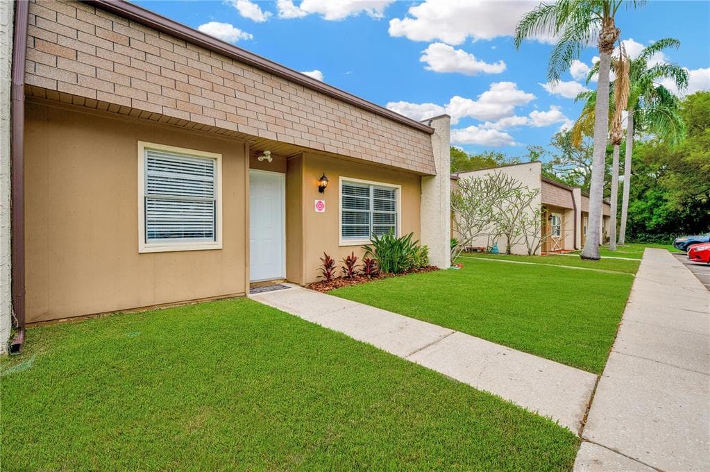 11511 113TH STREET UNIT 8B LARGO, FL 33778