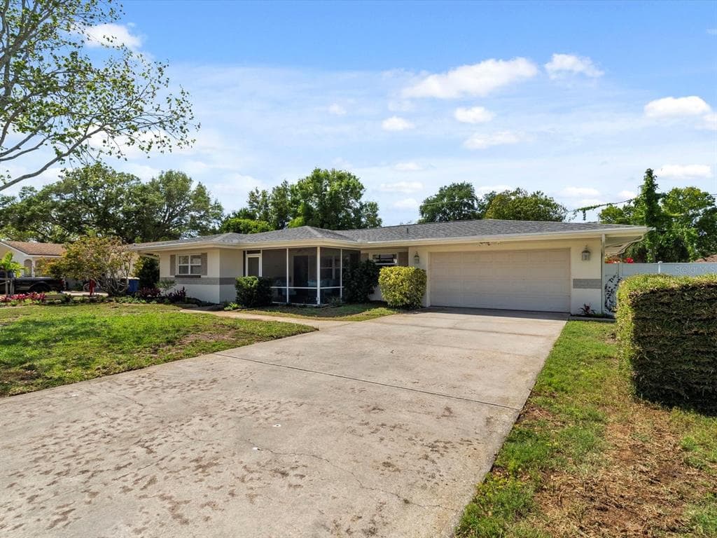 1868 LOMBARDY DRIVE CLEARWATER, FL 33755