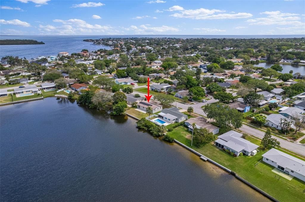 1801 60TH TERRACE NE ST PETERSBURG, FL 33703