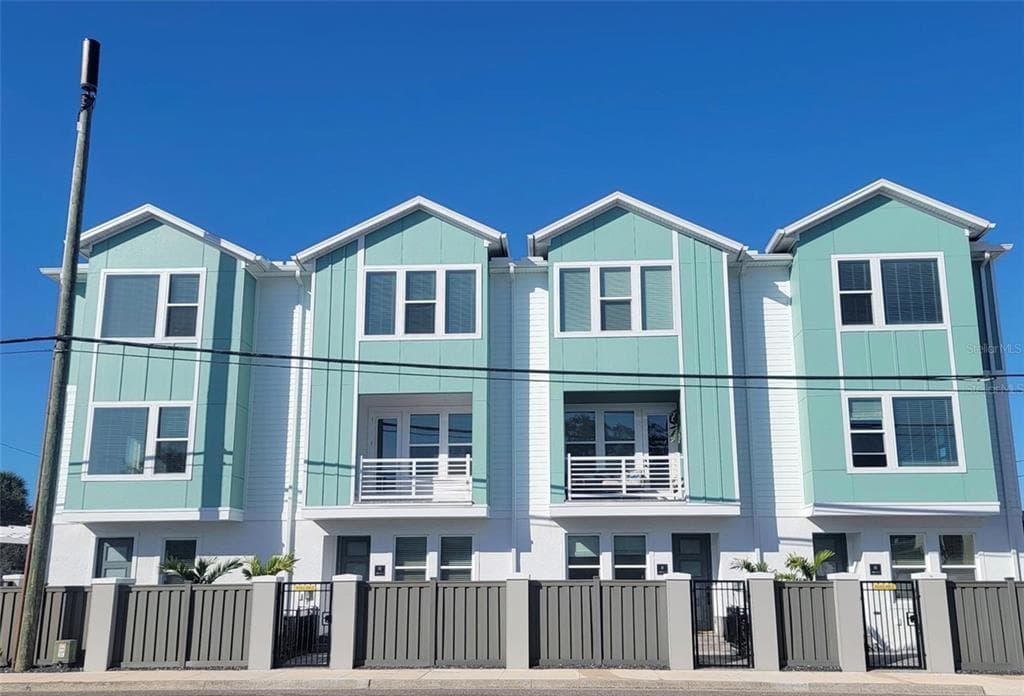 95 28TH STREET S ST PETERSBURG, FL 33712