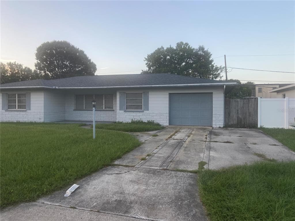 9952 48TH AVENUE N ST PETERSBURG, FL 33708
