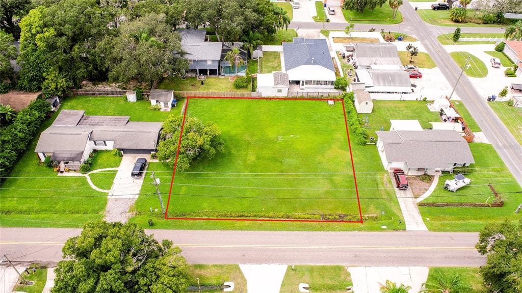 N THATCHER AVENUE TAMPA, FL 33614