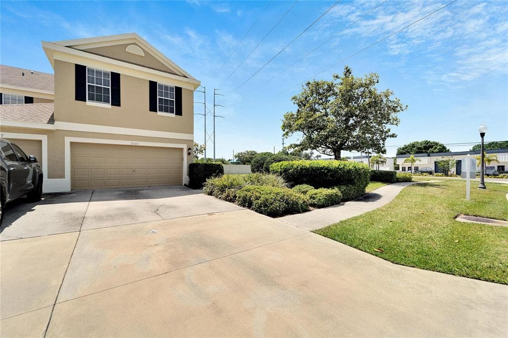 2505 NEWBERN DRIVE CLEARWATER, FL 33761