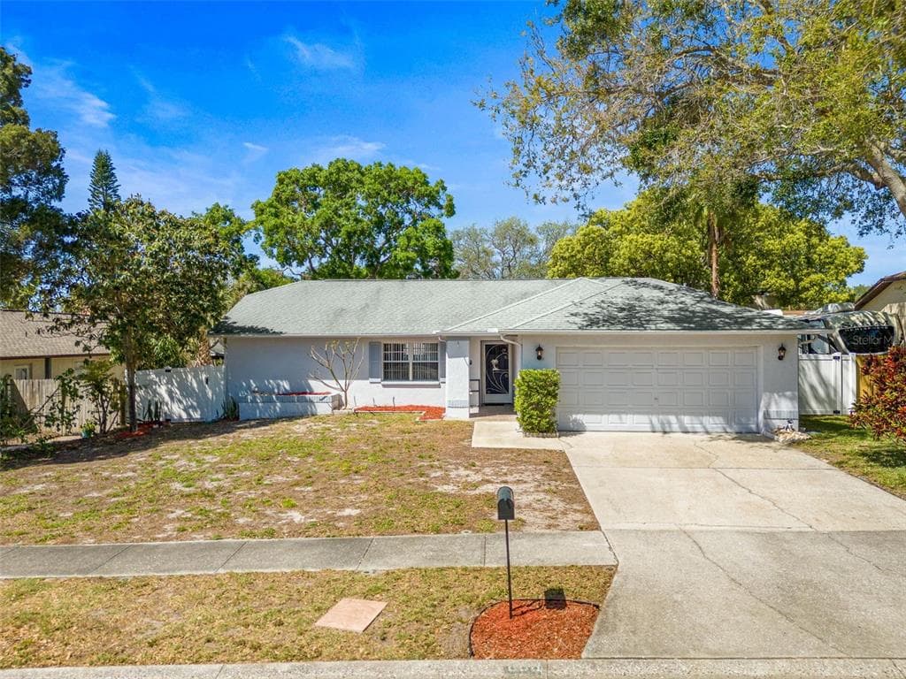 858 HARBOR CIRCLE PALM HARBOR, FL 34683