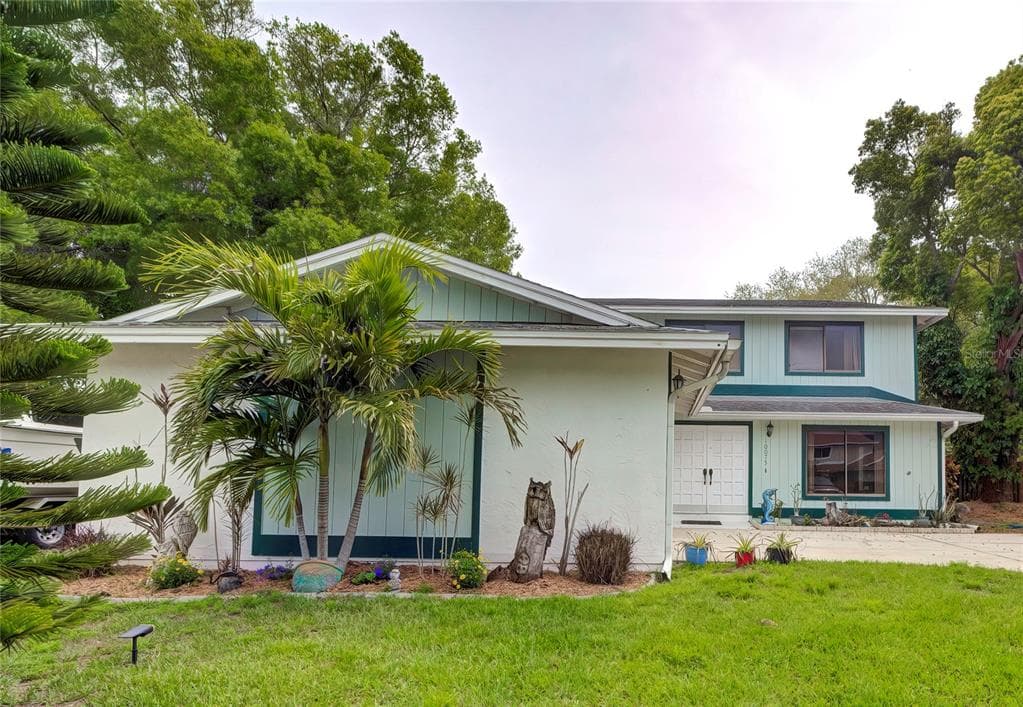 10075 W BAY STREET SEMINOLE, FL 33776
