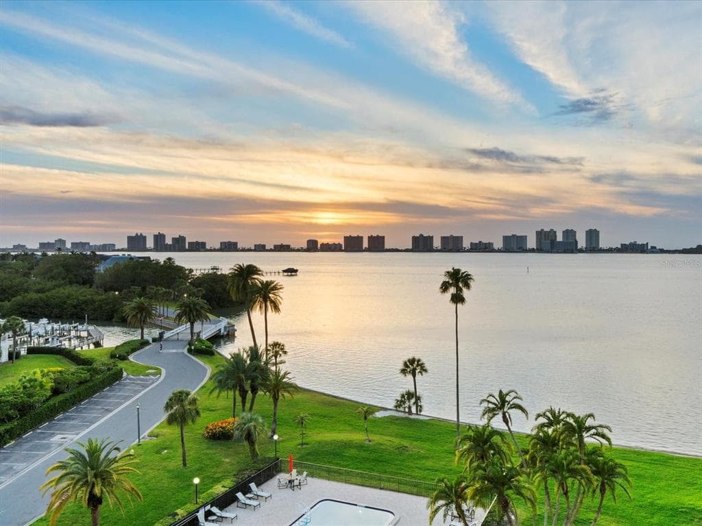 100 OAKMONT LANE UNIT 802 BELLEAIR, FL 33756
