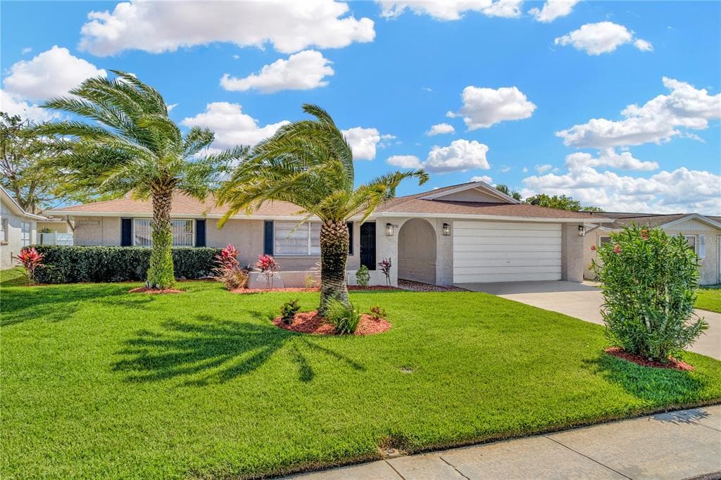 5730 LIDDELL DRIVE NEW PORT RICHEY, FL 34652