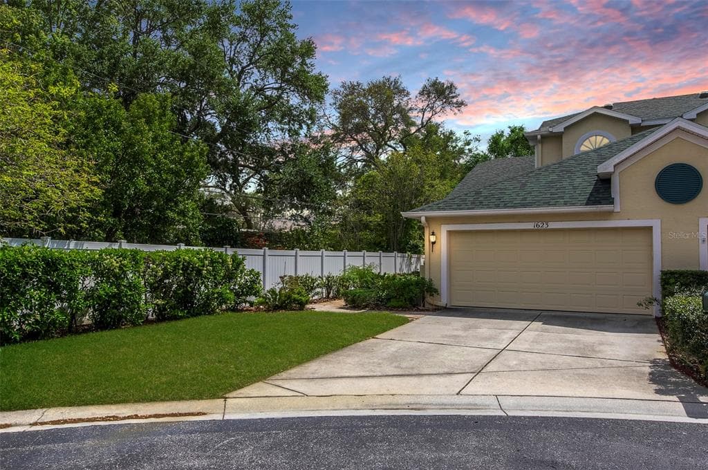 1623 RACHEL COURT CLEARWATER, FL 33756