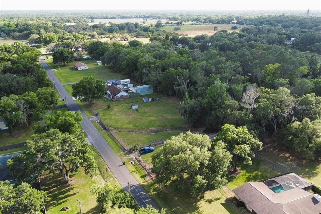 2141 HINSON ROAD DOVER, FL 33527