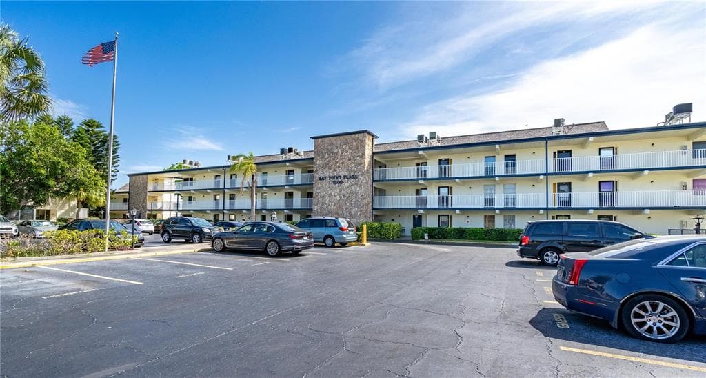 6100 12TH STREET S UNIT 114