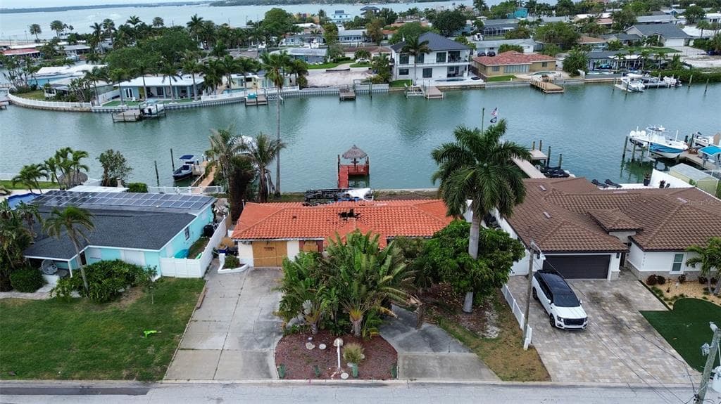 7981 2ND AVENUE S ST PETERSBURG, FL 33707