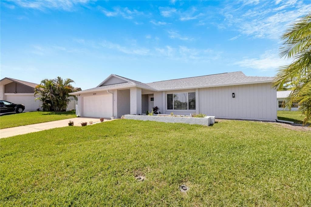 2800 THISTLE COURT S PALM HARBOR, FL 34684