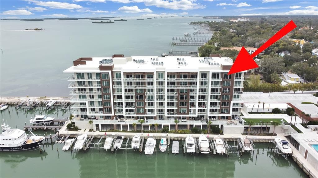 920 N OSCEOLA AVENUE UNIT 801 CLEARWATER, FL 33755