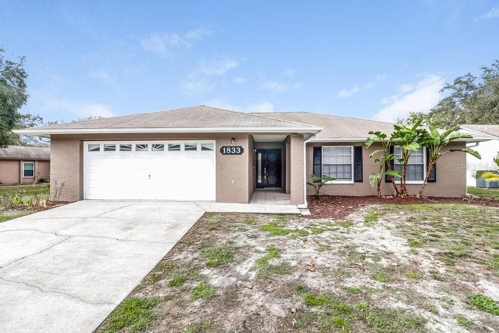 1833 THISTLE COURT WESLEY CHAPEL, FL 33543