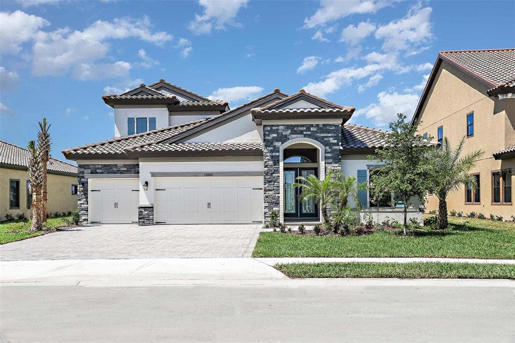 11134 RUSTIC TIMBER LOOP SAN ANTONIO, FL 33576