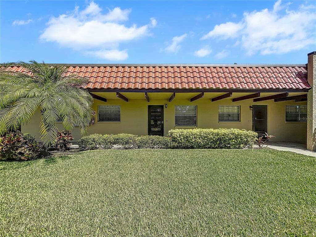 1701 PINEHURST ROAD UNIT 32D DUNEDIN, FL 34698