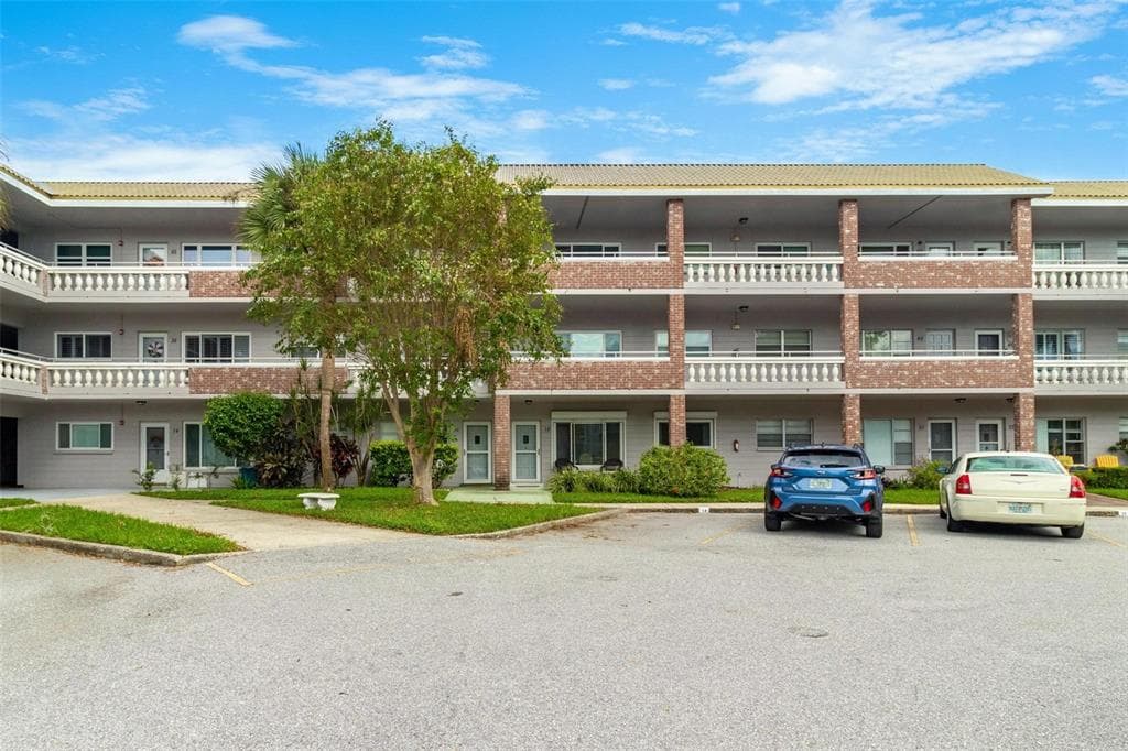 2460 PERSIAN DRIVE UNIT 18