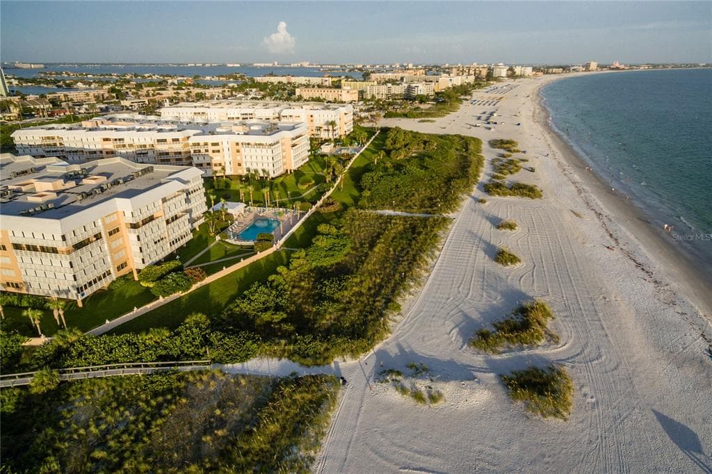 6500 SUNSET WAY UNIT 208 ST PETE BEACH, FL 33706